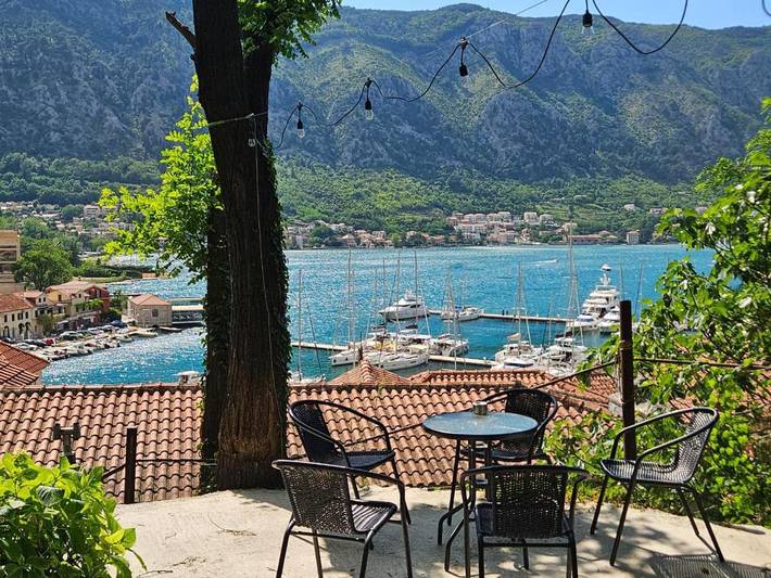 Apartament wakacyjny dla 2 osób, z Taras i Widok w Kotor