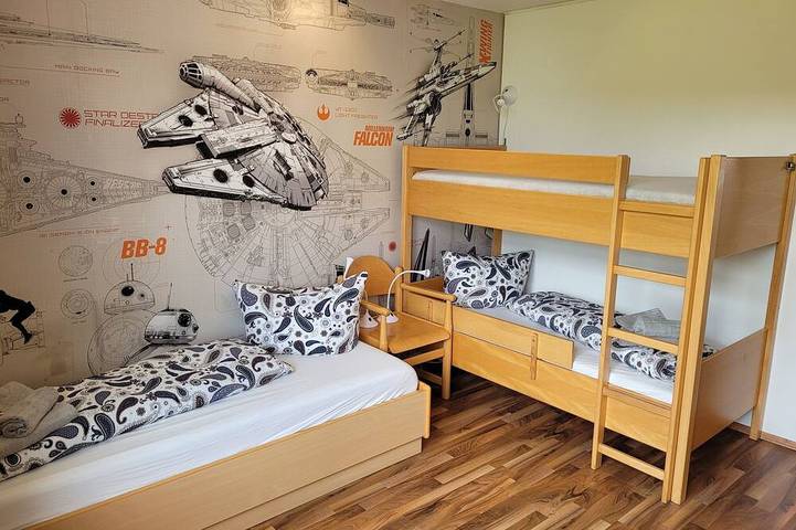 Appartement entier, Vacances en famille dans la forêt de montagne: piscine, sauna et de superbes vues in Sankt Englmar, Vorderer Bayerischer Wald