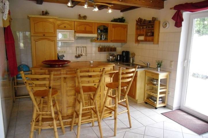 Geräumiges Ferienhaus mit Sauna, Balkon, Garten und Wlan in Hohen Wangelin in Hohen Wangelin, Mecklenburgische Seenplatte