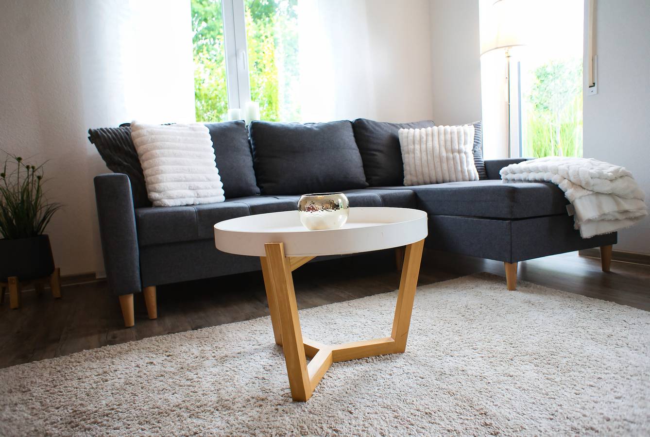 Ganze Wohnung, Apartment 'Im Laubgarten' mit Seeblick, privater Terrasse und Wlan in Öhningen, Untersee