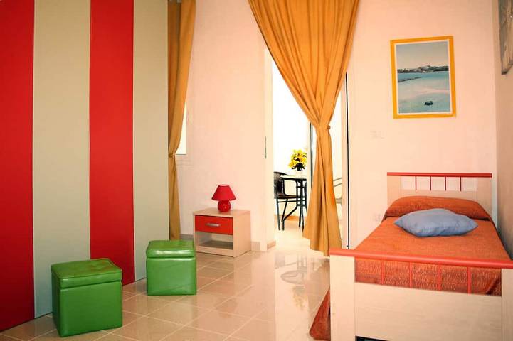 A 80 mt dal mare - Gallipoli - Mancaversa - nuova villa con terrazza vista mare in Taviano, Golfo di Taranto