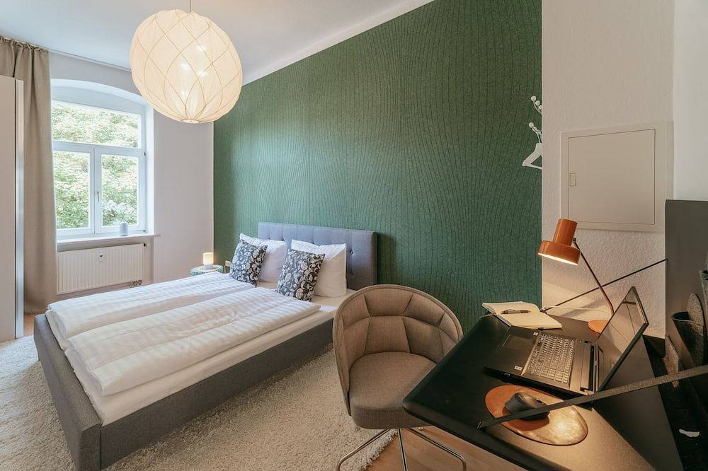 Entire apartment, Premium Quarter \"Karl\" with own parking space in Chemnitz, Chemnitz (region)