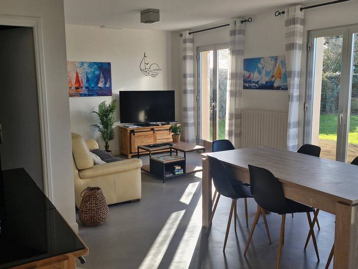 Holiday Home “Ker Blein” with Sea View, Terrace and Wi-Fi in Sarzeau, Côte des Mégalithes