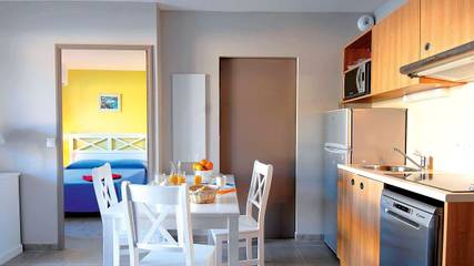 Appartement De Vacances pour 4 Personnes dans La Londe-les-Maures, Parc national de Port-Cros, Photo 2