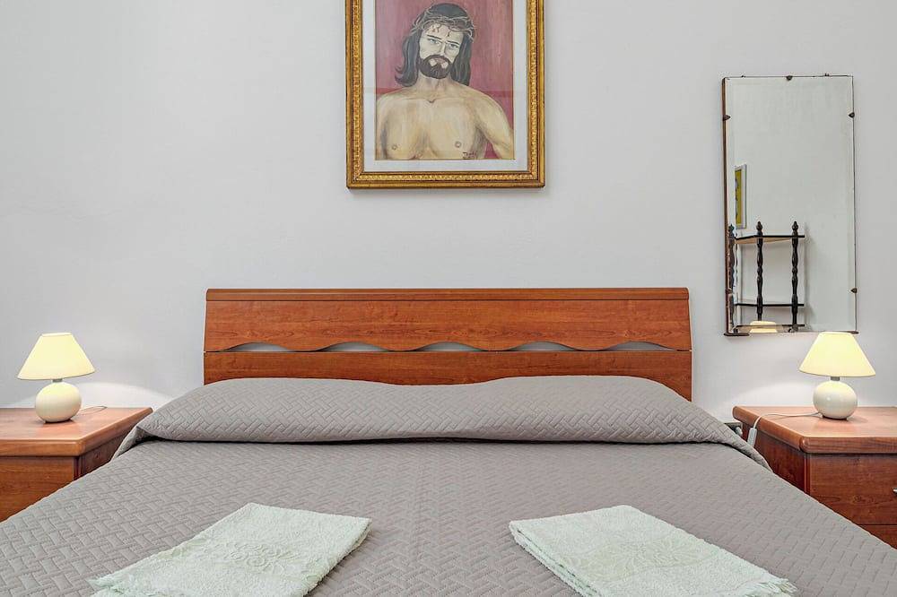 Herrliche Villa auf 800 Metern. von den Stränden von Pittulongu und Bados in Moriscu, Pittulongu