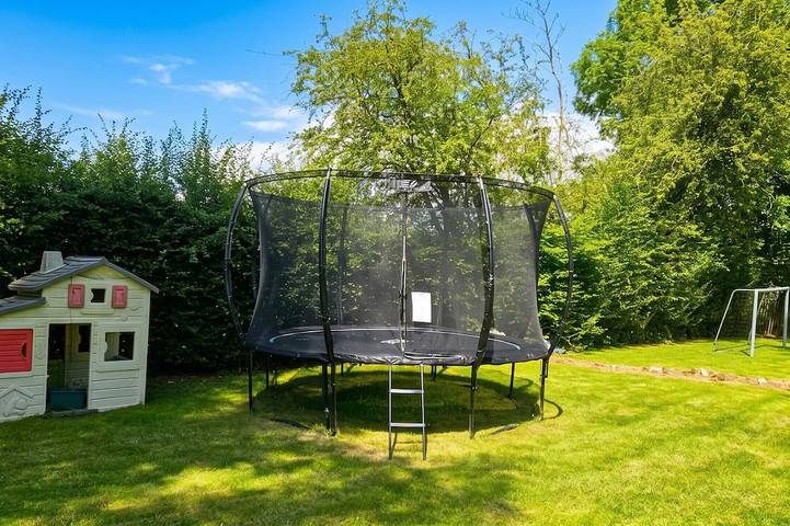 Maison de vacances pour 15 personnes, avec Jardin dans Haut-Fays