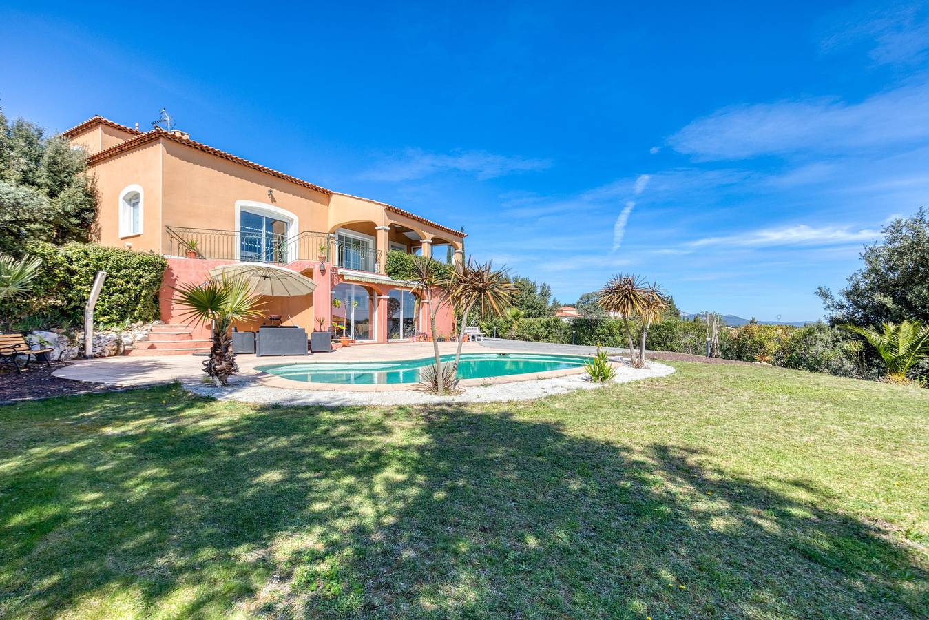 Holiday Home 'Villa F5 Jardin, Piscine' with Private Pool, Private Terrace and Wi-Fi in Saint-Gély-du-Fesc, Mediterranean Coast (France)