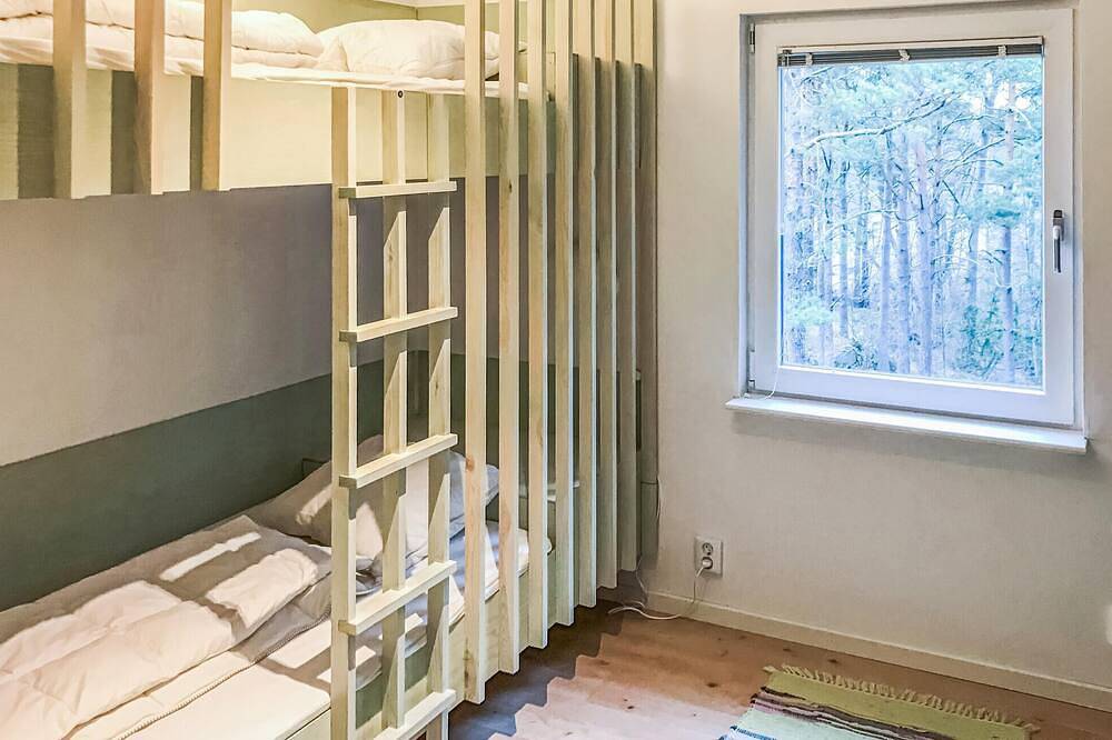 3 bedroom awesome home in Vikbolandet in Vikbolandet