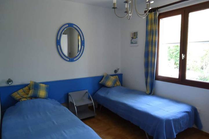 Location de vacances pour 8 personnes, avec terrasse et jardin à Rocbaron - 3