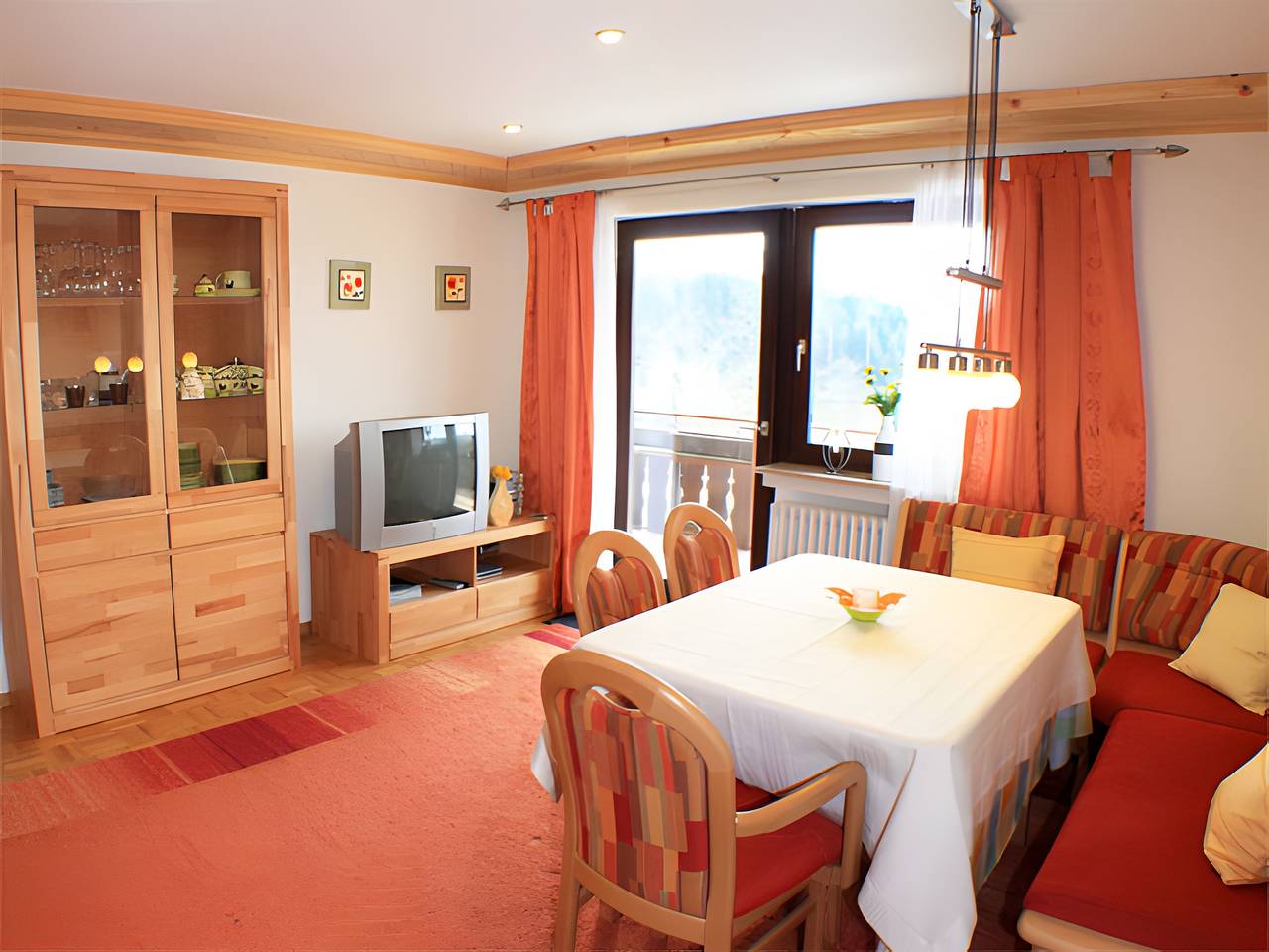 Ferienwohnung 'Landsitz, 55 qm' mit gemeinsamer Terrasse, gemeinsamem Garten und Wlan in Elzach, Mittlerer Schwarzwald