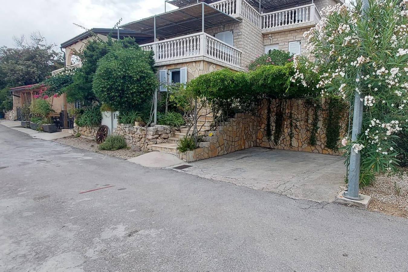 Ganze Wohnung, 1-Zimmer-Ferienwohnung am Strand Milna, Vis A-8917-c in Rukavac, Split-Dalmatien