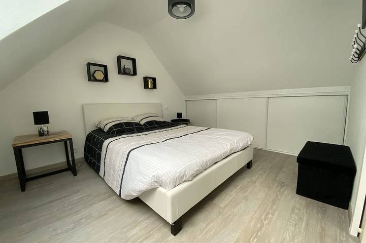 A louer pour les vacances maison en pierre entièrement rénovée à la campagne in Ploëzal, Région de Guingamp