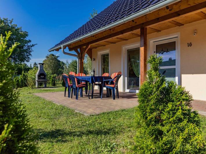 Ferienwohnung für 6 Personen, mit Terrasse und Garten in Mölschow - 4