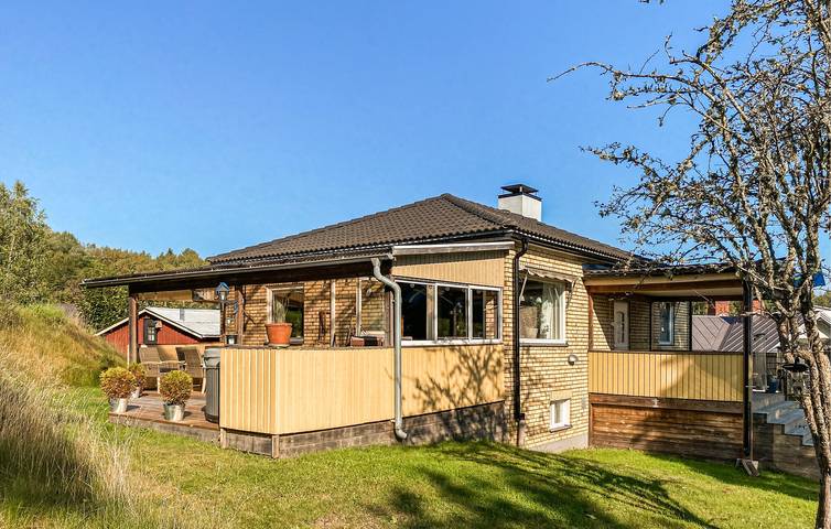 Ferienhaus für 8 Personen mit Garten in Tranås, Sommen