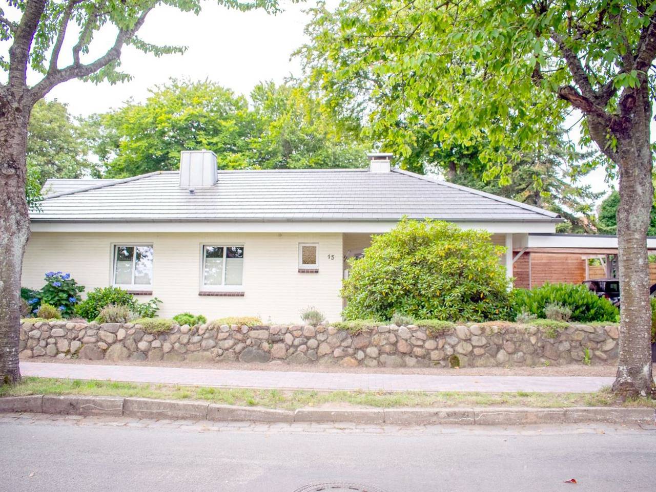 Waldstr. 15 - Ferienhaus mit 3 Zimmern in Wyk auf Föhr ca. 125 m² am Südstrand gelegen in Wyk auf Föhr (Stadt), Wyk auf Föhr