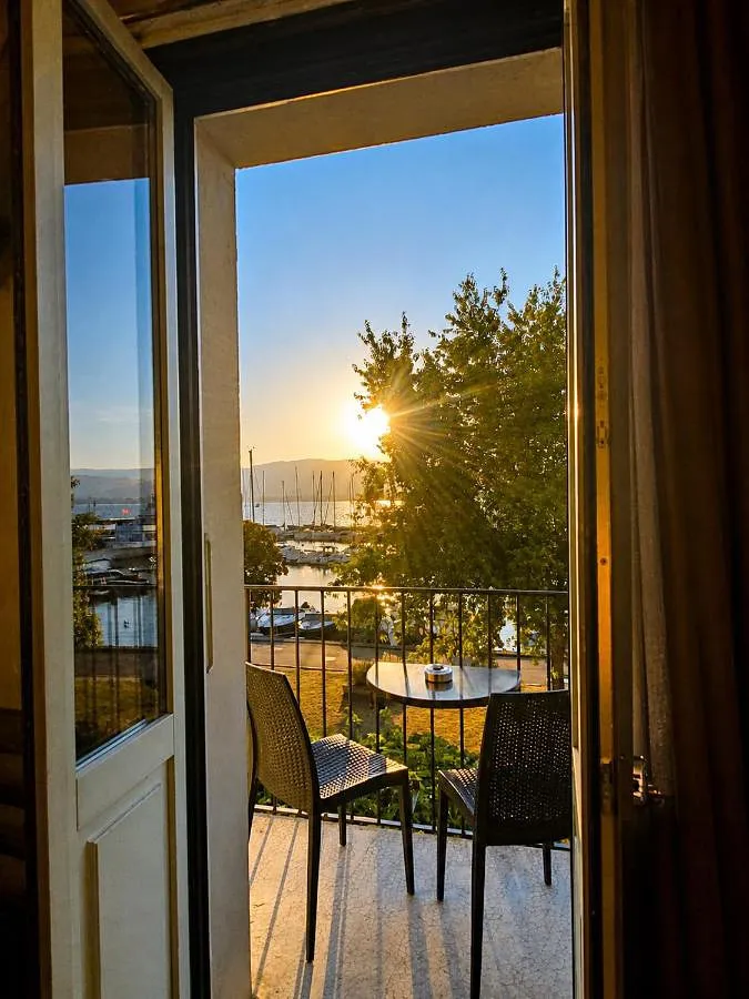 Hotel para 2 personas, con vistas además de jardín y vistas al lago, Se admiten mascotas - 1