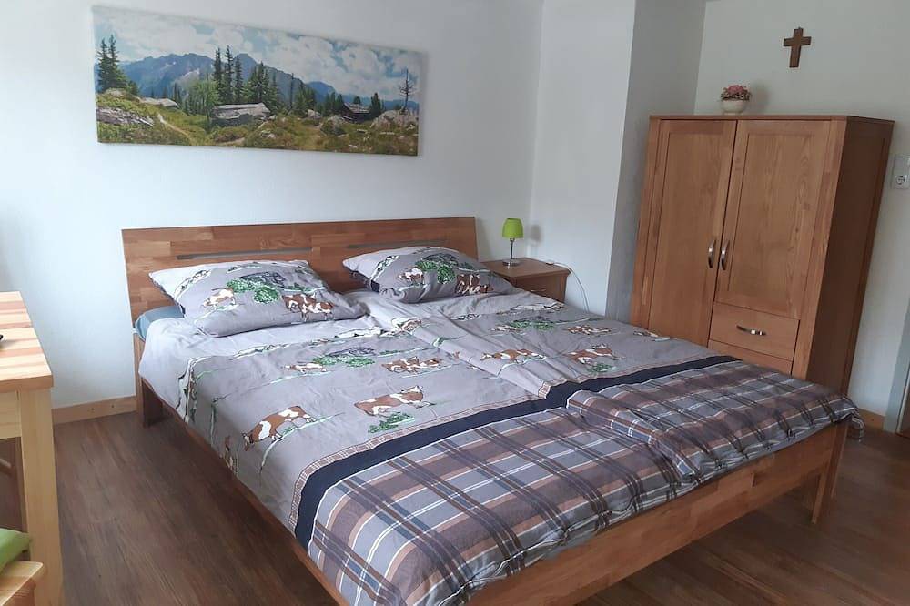 Primelzimmer im Bauernhaus - Ferienhof Müller Vorderburg in Rettenberg, Bayerisch Schwaben