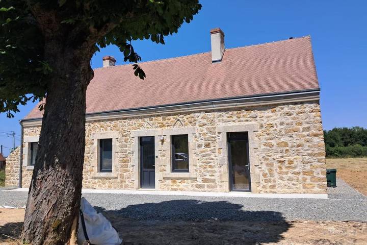 Location de vacances pour 4 personnes, avec jardin et terrasse, animaux acceptés à Ceaulmont - 3