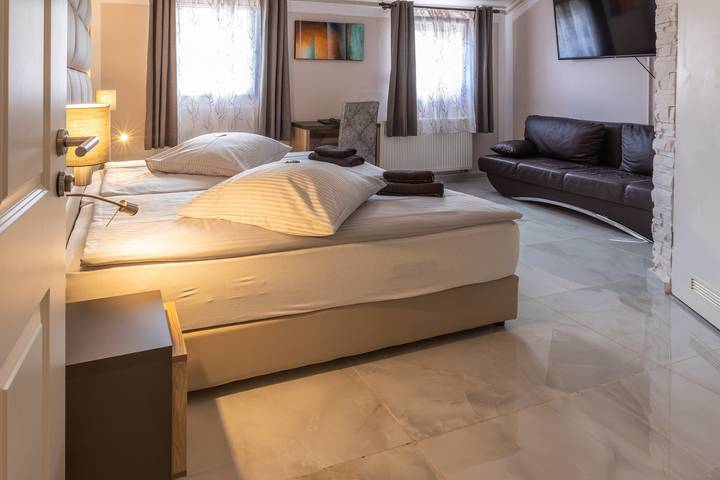 Hotel für 3 Personen, mit Terrasse in Tübingen - 3