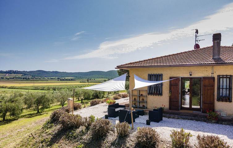 Poolterrasse mit Parkplatz & WiFi in Campiglia Marittima, Etruskische Küste