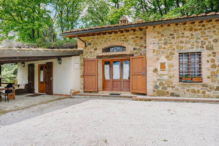 Wiejski domek dla 2 osób, z ogród w San Gimignano