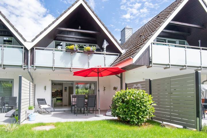 Ferienwohnung für 2 Personen, mit Terrasse und Garten, kinderfreundlich in Scharbeutz