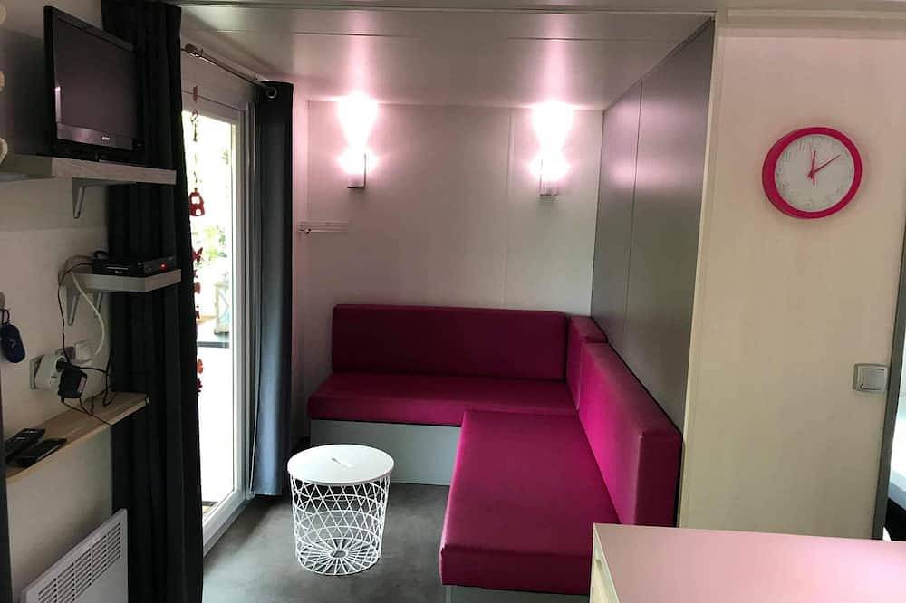 Nieuw Mobilhome comfortabel 6 personen kamperen 4 * in Les Vans, Cevennen