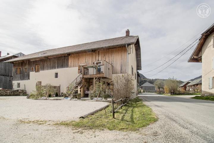 Gîte pour 10 personnes, avec terrasse à Aillon-le-Jeune - 2