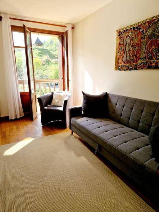 Location de vacances pour 14 personnes, avec jardin, animaux acceptés à Coubisou - 2