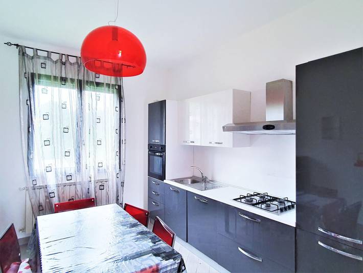 Ferienhaus für 6 Personen, mit Terrasse und Pool, kinderfreundlich am Lago Maggiore - 4