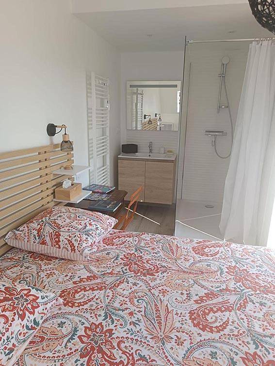 Chambre d’hôte pour 2 personnes, avec Terrasse et Jardin