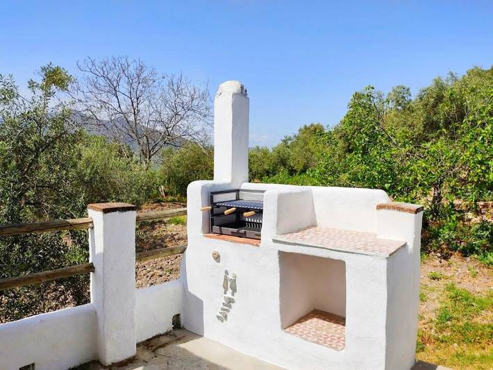 Casa rural para 5 personas, con jardín además de vistas y piscina en Montecorto - 2