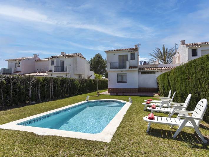 Apartamento para 6 personas, con terraza y jardín en La Ametlla de Mar