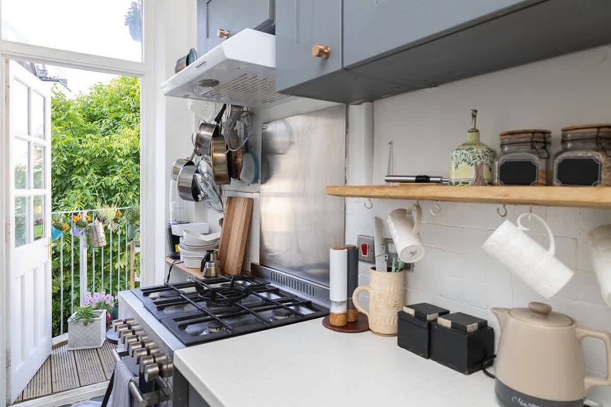 Entire apartment, Host & Stay | St Aubyns Coastal Retreat in Hove, Brighton