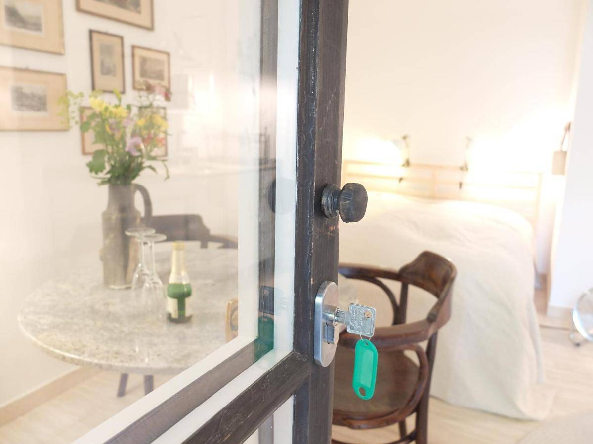 Ganze Wohnung, Ferienstudio-Apartment Tausendfreund "adults only" am Chiemsee in Breitbrunn am Chiemsee, Chiemsee