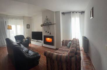 Gîte pour 12 personnes, avec piscine et terrasse, animaux acceptés à Guadarrama