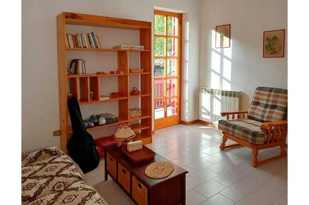 In the Gran Sasso-Monti della Laga Park, villa in small village nestled in the woods in Cortino, Gran Sasso