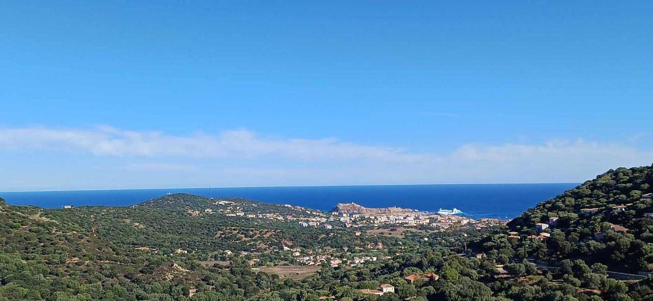 Appartement entier, One-Bedroom Apartment in Santa-Reparata-di-Balagna, Région de Calvi