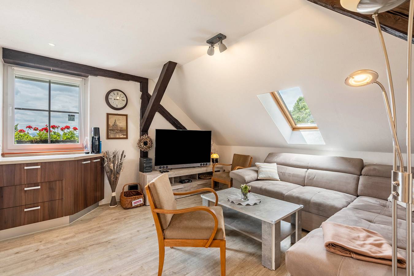 Ganze Wohnung, Ferienwohnung 'Zur Alten Säge' mit Wi-Fi und Klimaanlage in Loschwitz, Dresden