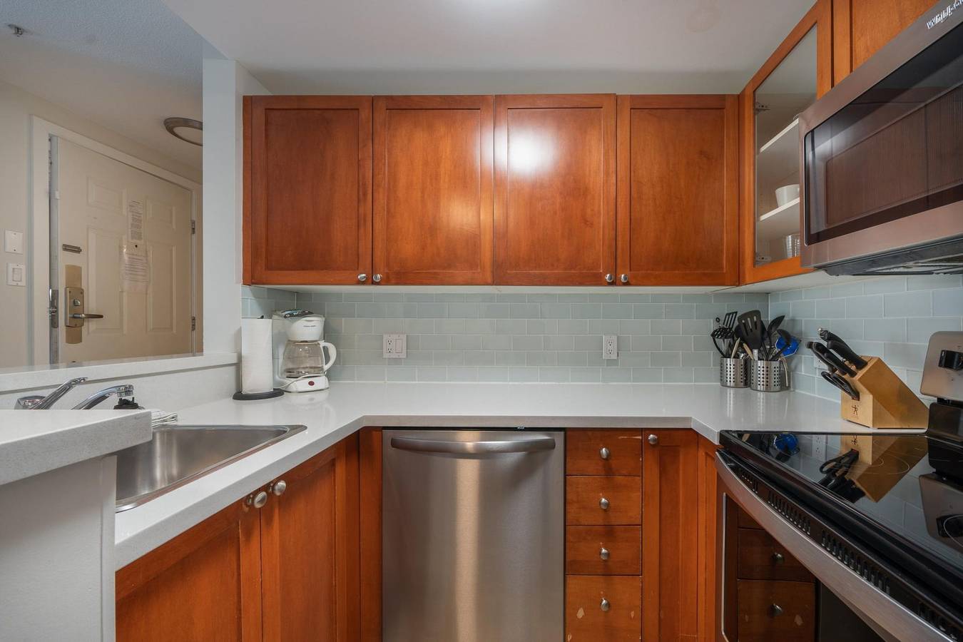 Geheel appartement, 2Br Townhome with private hot tub and pool. Gr121 in Whistler, Whistler Blackcomb