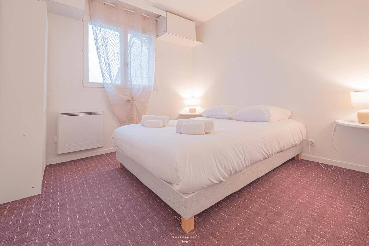 Appartement entier, One-Bedroom Apartment in Villeneuve-le-Comte, Seine-et-Marne