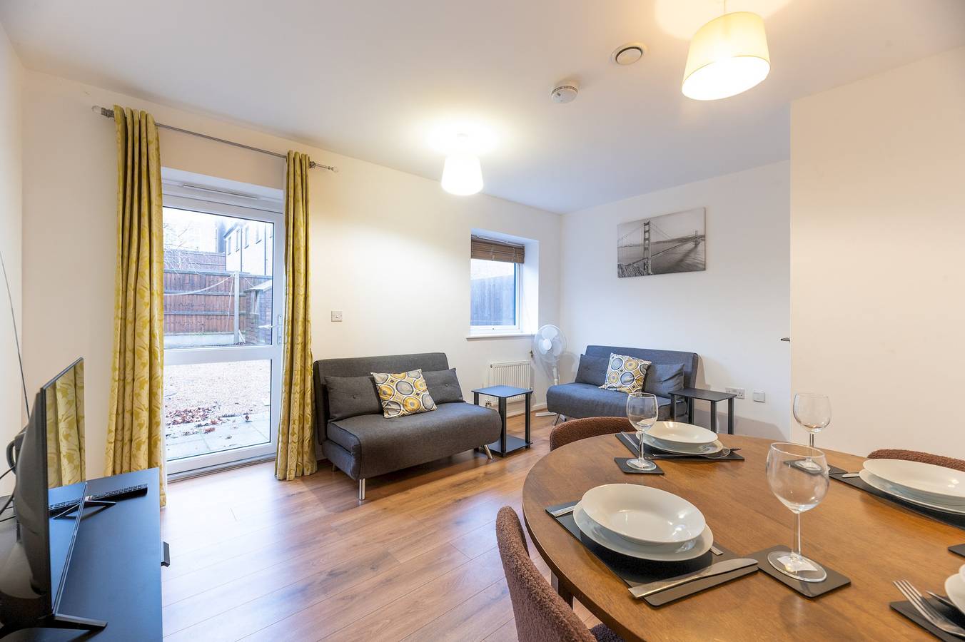 2 Bed House, Dartford Station 10 min walk, Parking - Pass the Keys in Dartford, Kent