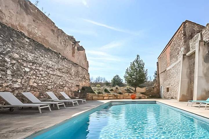 Ferienhaus für 4 Personen, mit Pool und Garten sowie Terrasse - 1