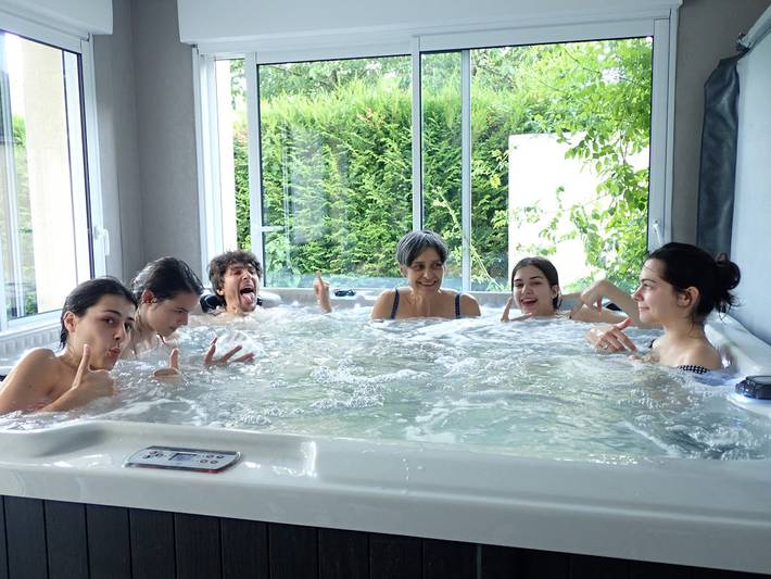 Gîte pour 12 personnes, avec terrasse et sauna ainsi que jacuzzi et jardin en Indre-et-Loire - 2