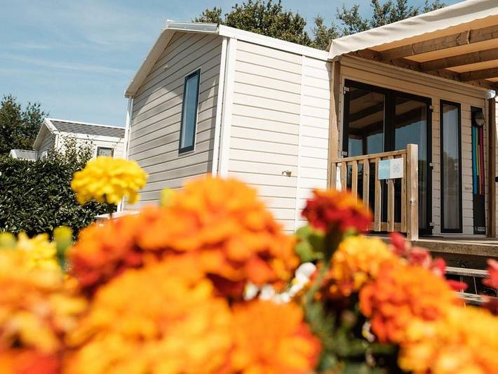 Camping für 4 Personen, mit Kinderpool auf Île d'Oléron - 2