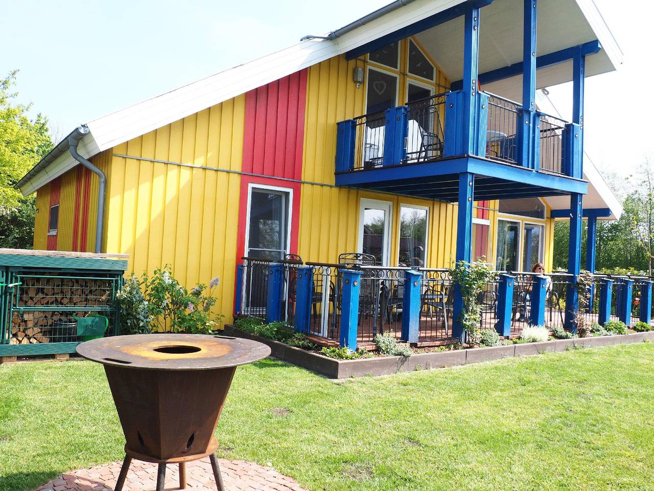 Scandinavian holiday home by the lake in Twist, Emsland