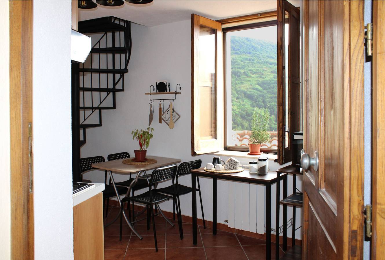 Ganze Wohnung, Maisonette im authentischen Dorf mit Meerblick in Sangineto, Tyrrhenische Küste Kalabrien