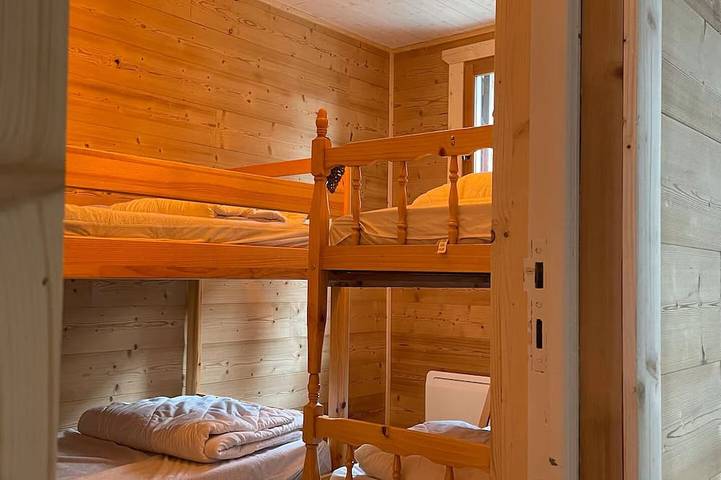 Gîte pour 6 personnes, avec terrasse et jardin à Égat - 3