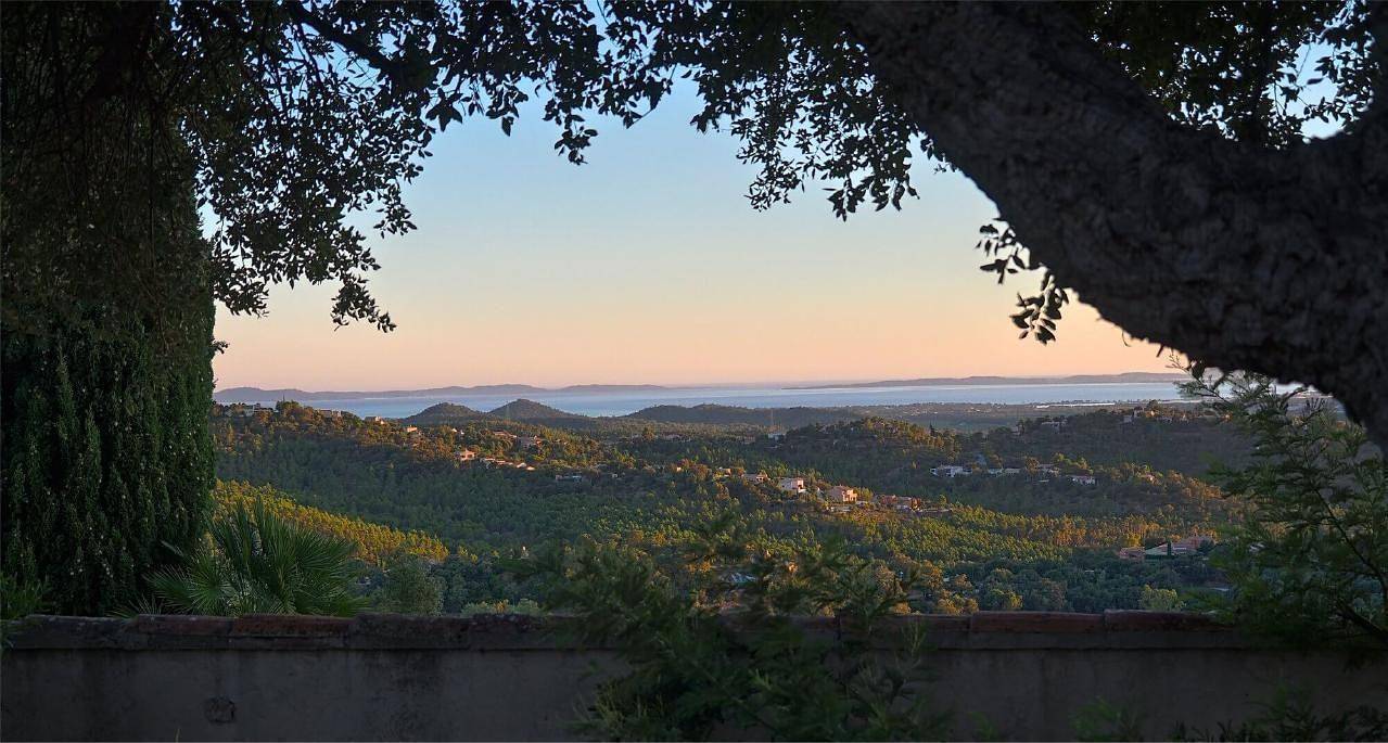 Holiday home "Valcros" with a view of the water in La Londe-les-Maures, Toulon region