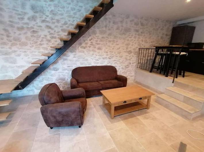 Location de vacances pour 2 personnes, avec terrasse ainsi que jacuzzi et jardin à Crestet - 4